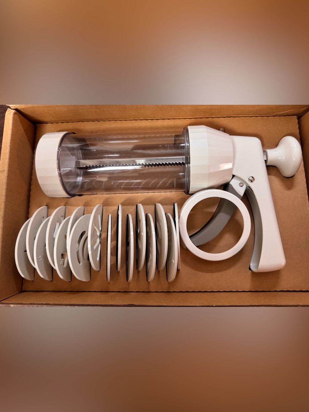 Pampered Chef Cookie Press #1525 Complete 16 Discs Recipe Card Original Box